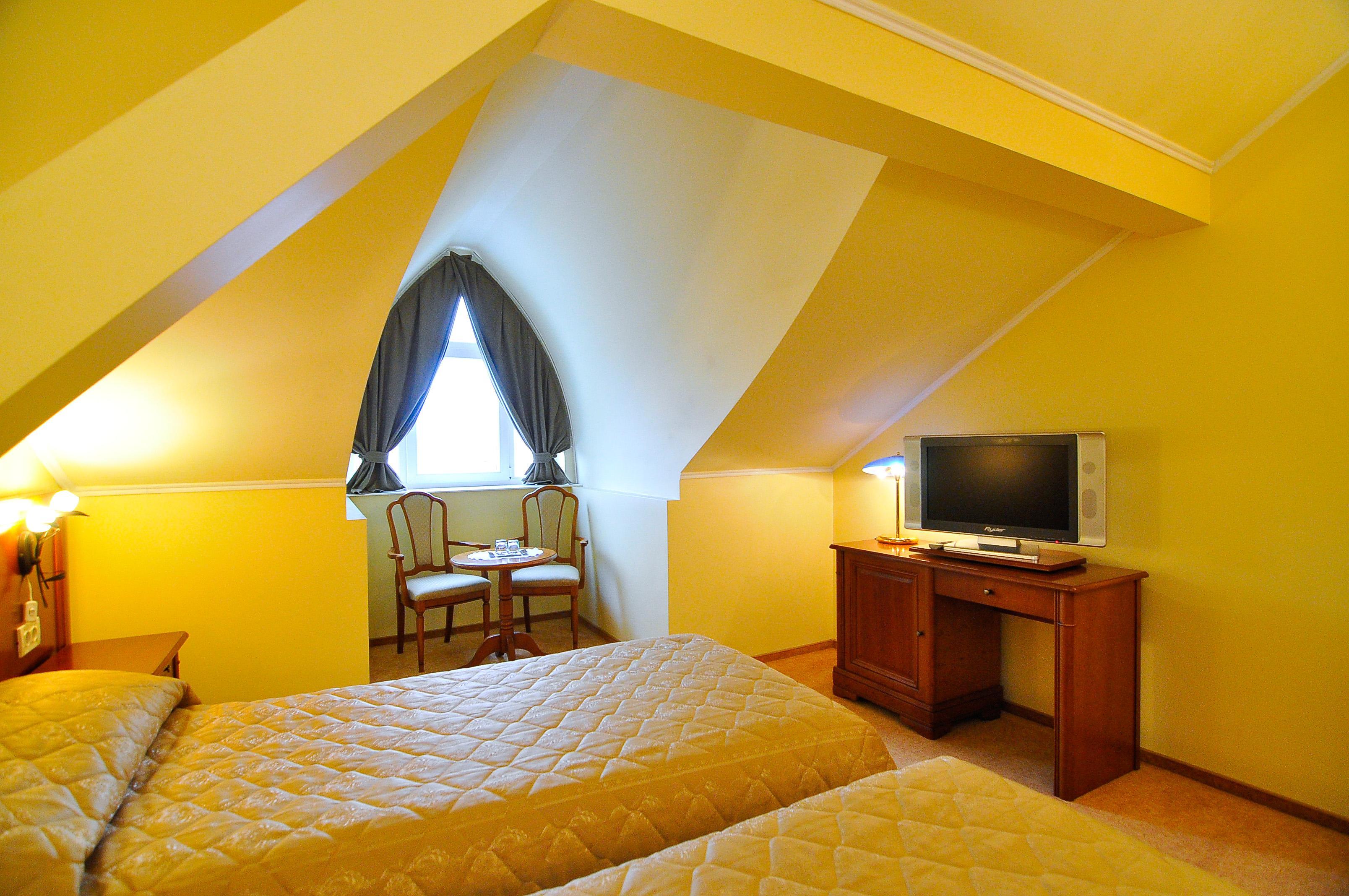 Hotel Maxim Oradea Εξωτερικό φωτογραφία